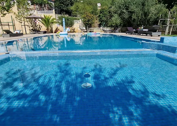 Zvonimir Holiday With Large 95M2 Pool Villa *