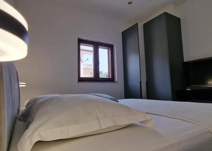 Villa Zvonimir Holiday With Large 95M2 Pool *