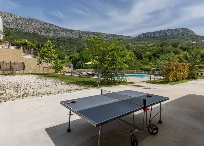 Zvonimir Holiday With Large 95M2 Pool Villa