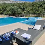 Zvonimir Holiday With Large 95M2 Pool * Solin
