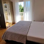 Zvonimir With Large 95m2 Pool * Solin
