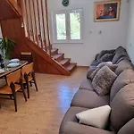 Villa Zvonimir With Large 95m2 Pool Solin